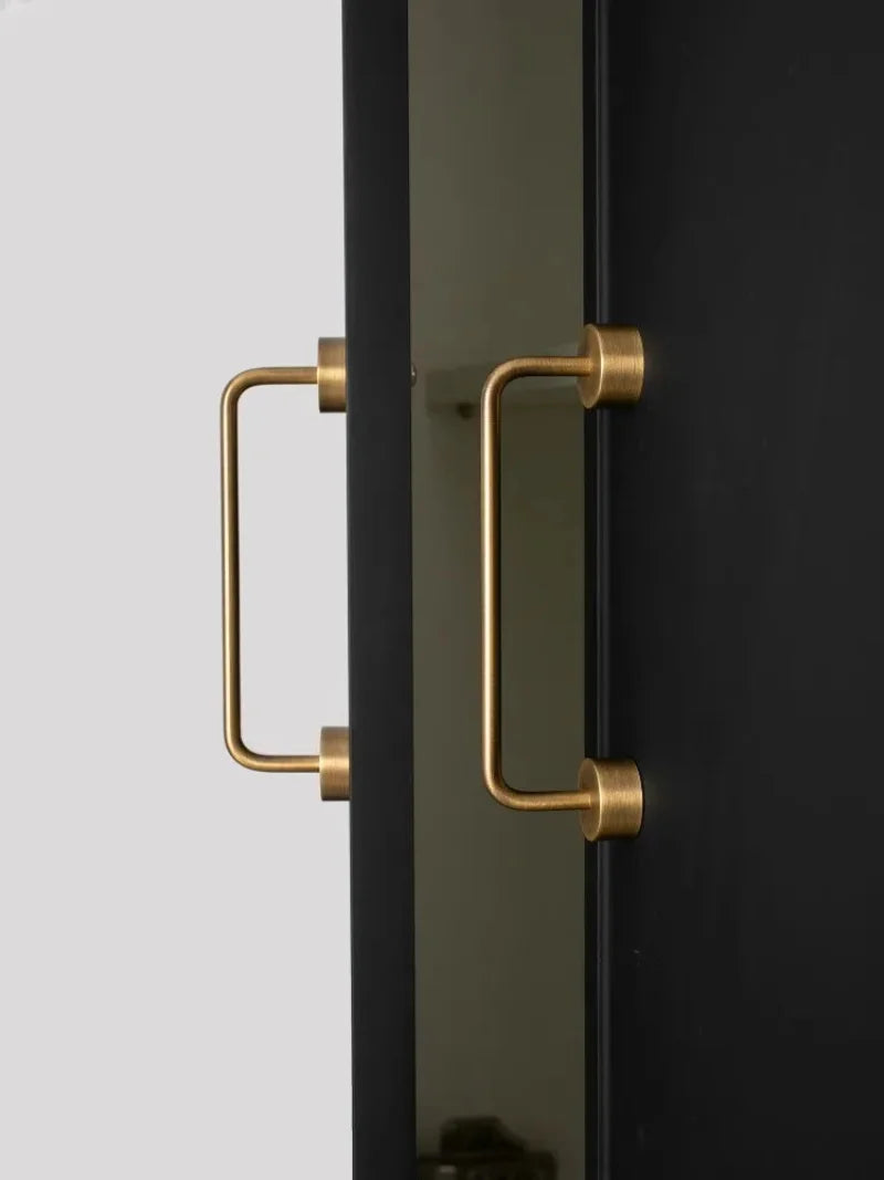 The Meridian Handle