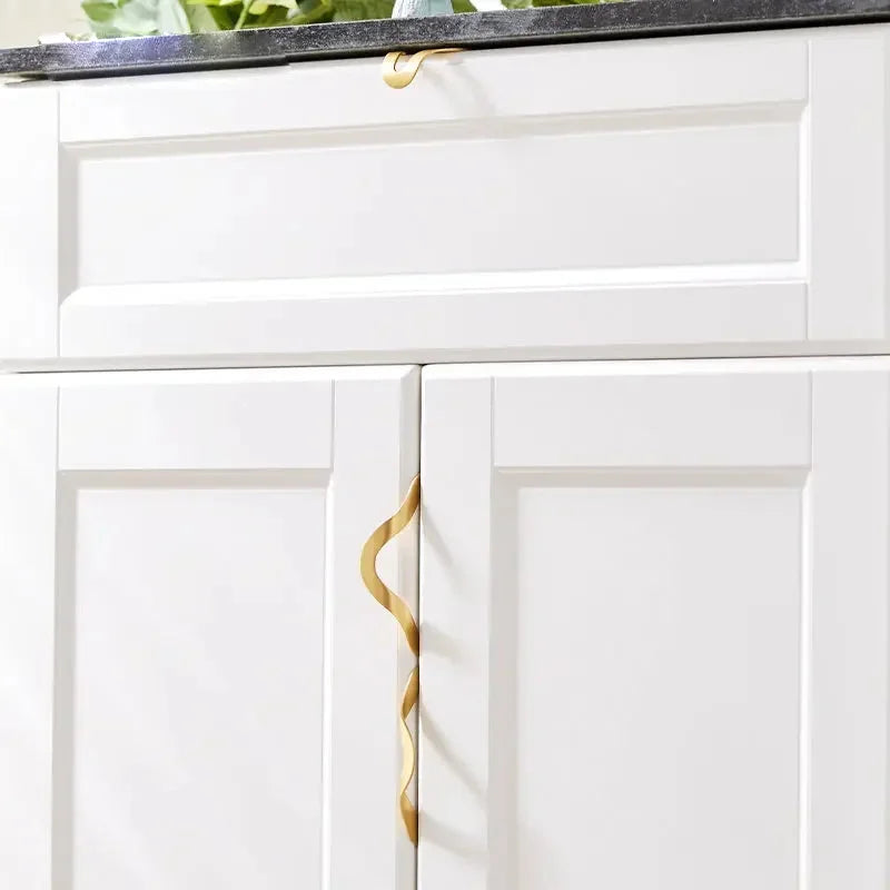 Fluere Cabinet Handles