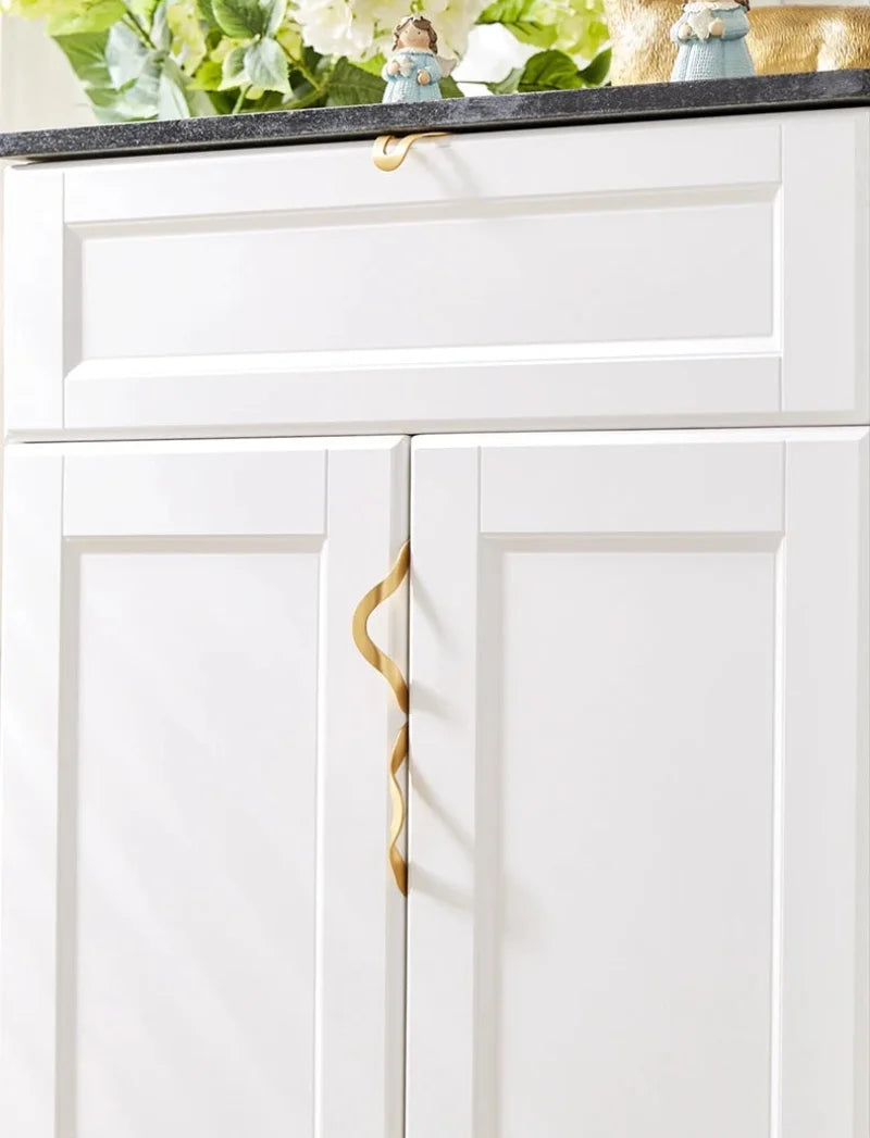 Fluere Cabinet Handles