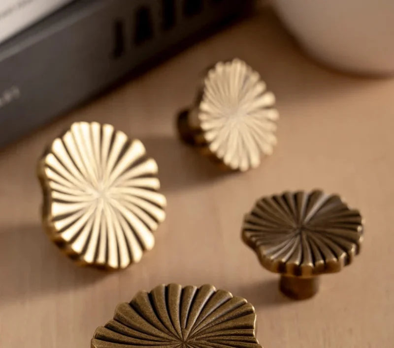 Solenne Fan Cabinet Knobs