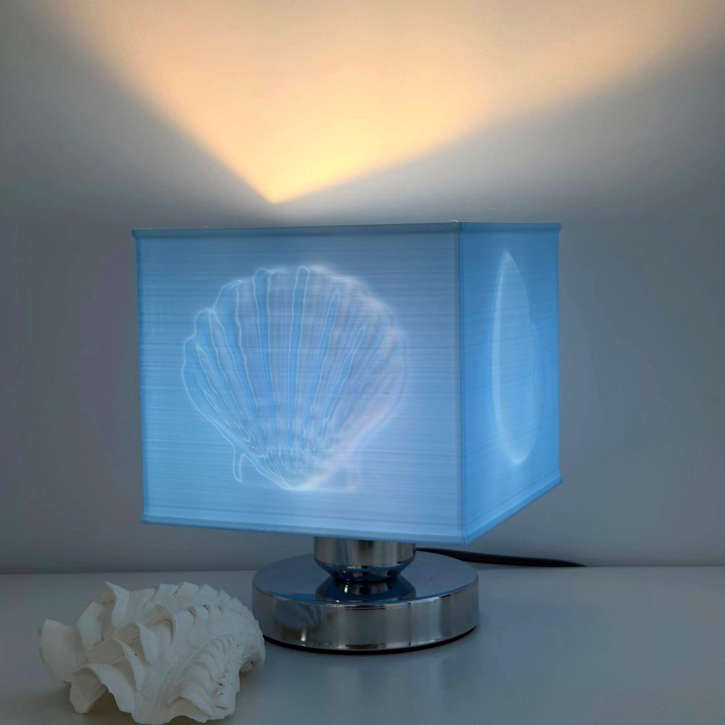 Mermaidcore Blue Seashell Lamp