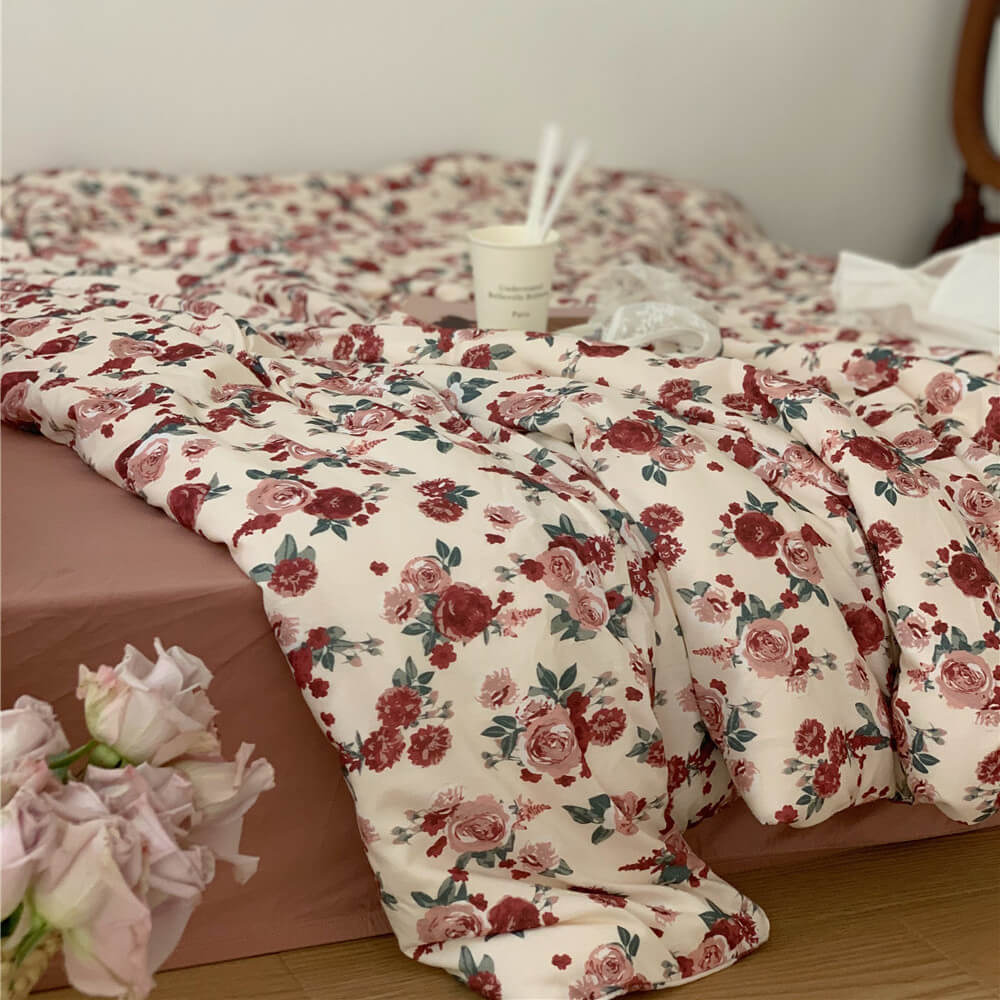Vintage Rose Knit Cotton Bedding Set – Soft & Romantic