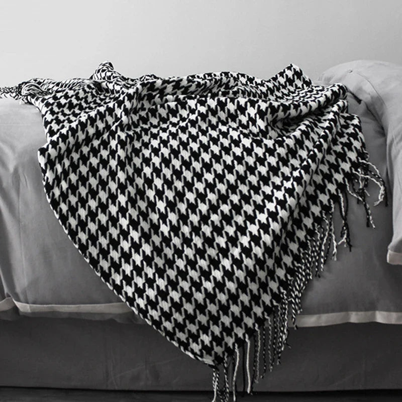 Vintage Summer Knit Throw Black Houndstooth