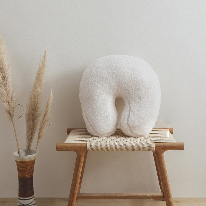 Wave & Plush White Pillows U-shape