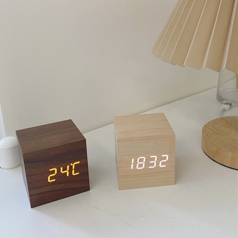 Wood O'clock Bamboo Digital Desk Clock