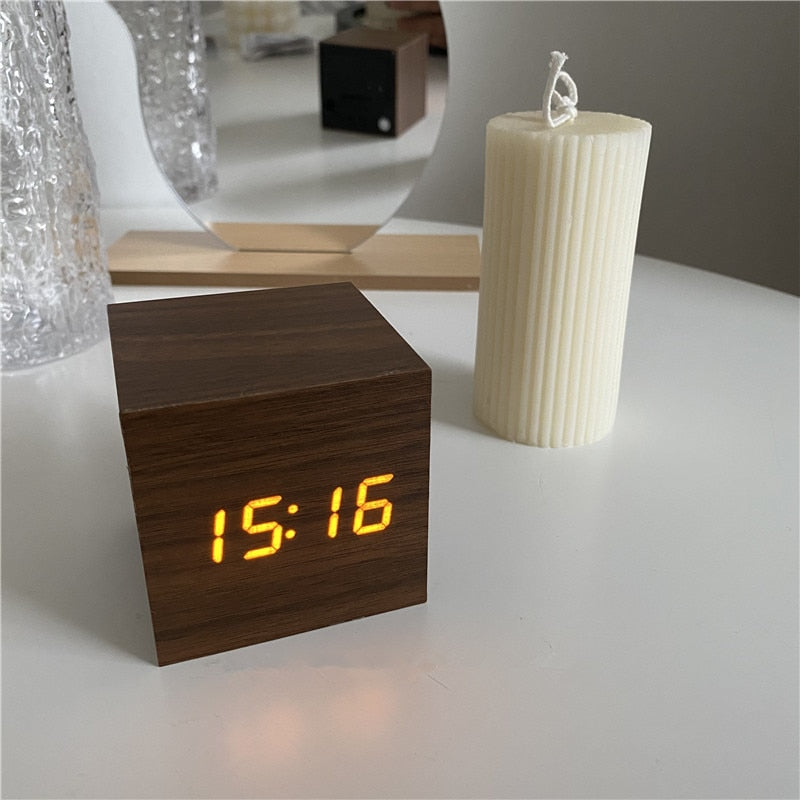 Wood O'clock Bamboo Digital Desk Clock