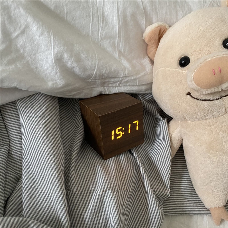 Wood O'clock Bamboo Digital Desk Clock