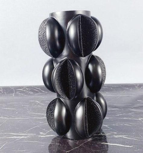 Abby Artistic Flower Vases Black Medium