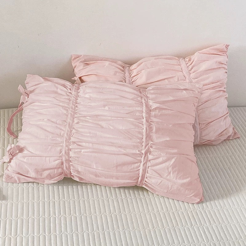 Coquette Pleated Cotton Pillowcase Pink
