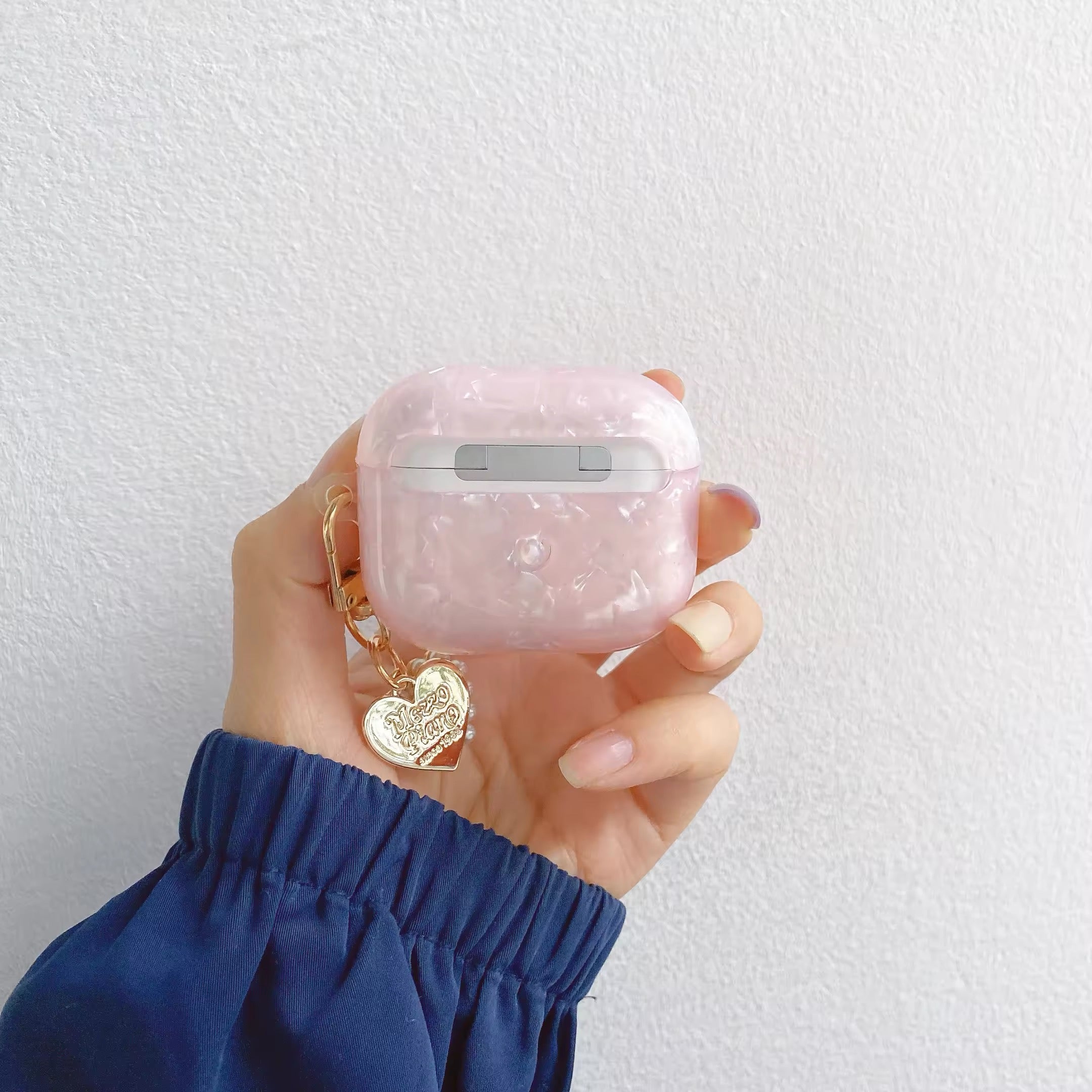 Shell Pastel AirPods Case
