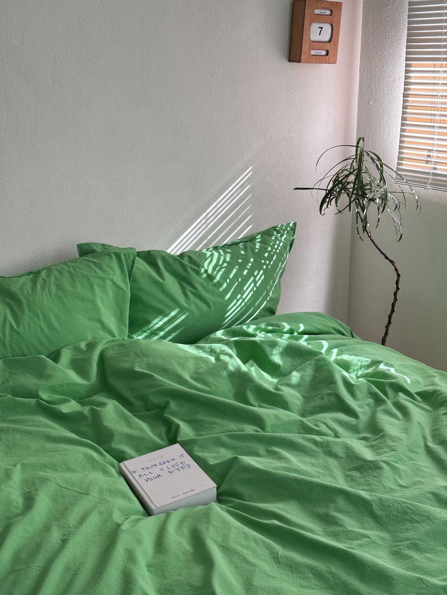 Bright Green Duvet Cover Set