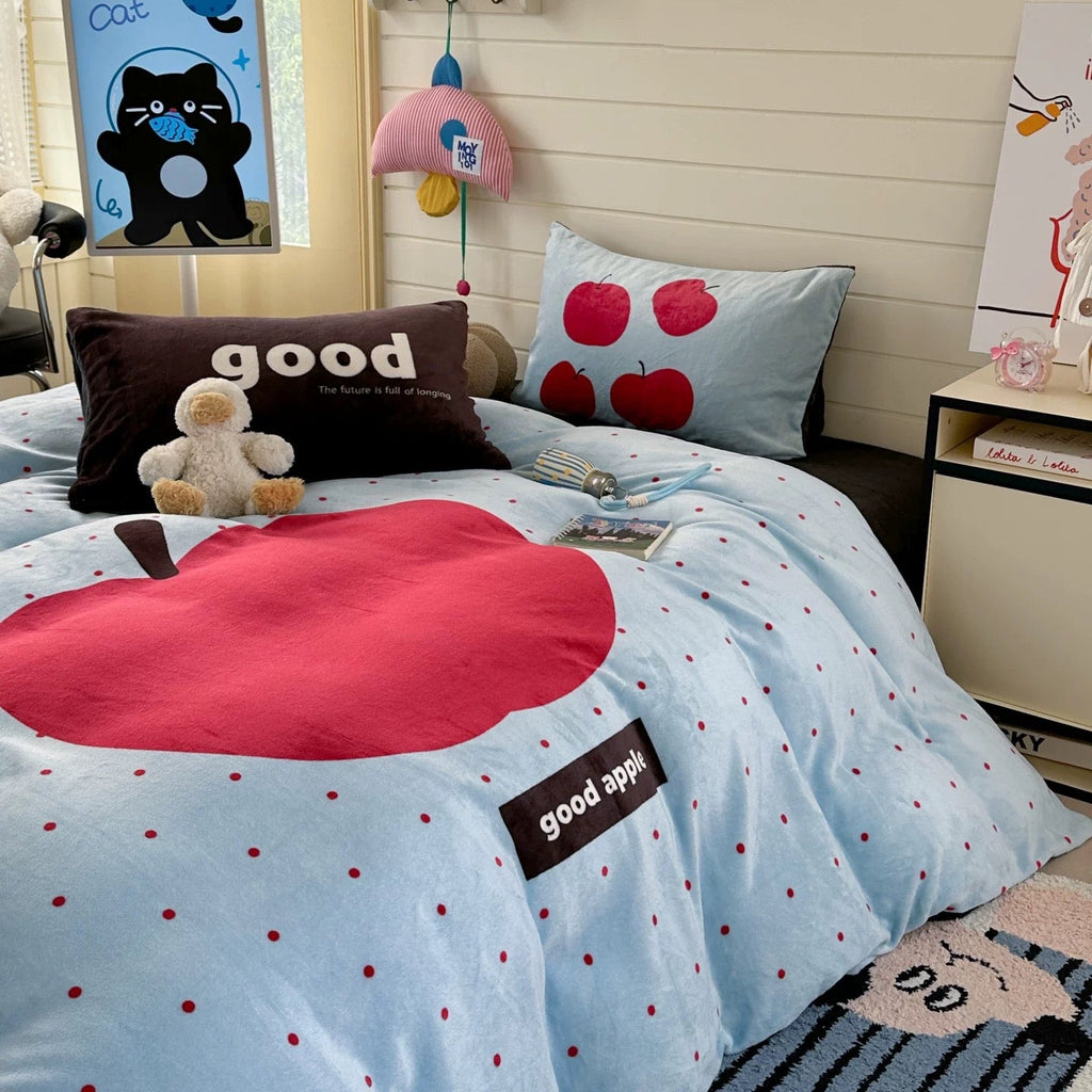 Cute Apple Milk Fleece Bedding Set