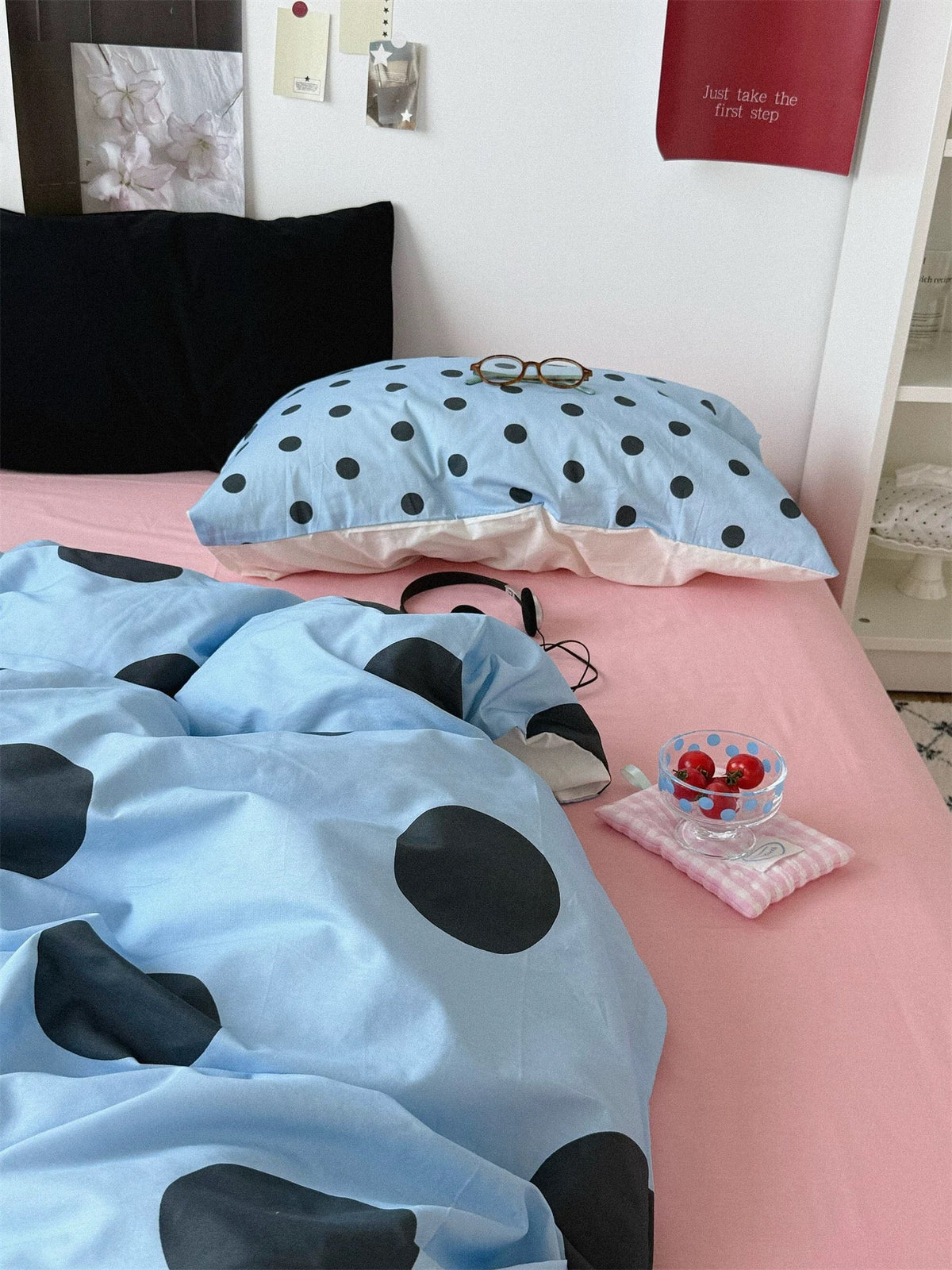 Blue and Pink Bedding Set