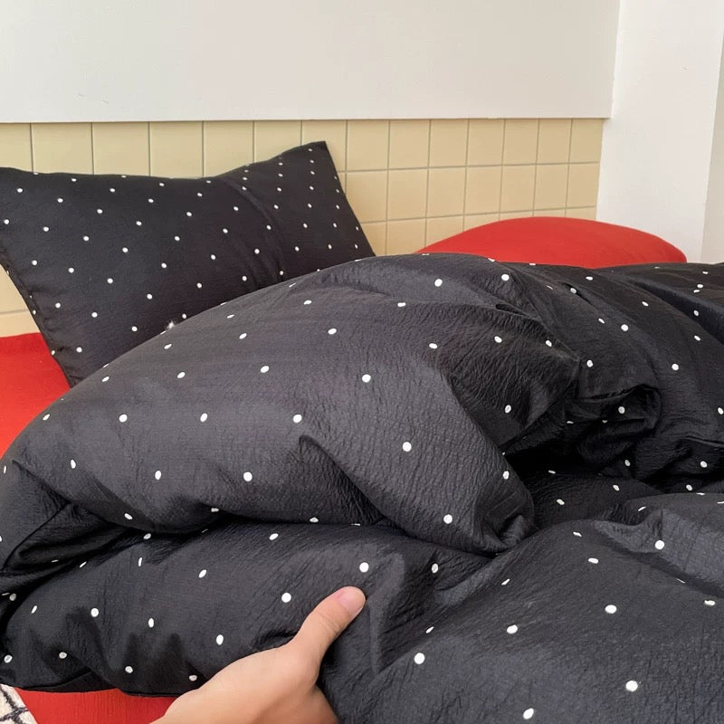 Minimalist Black Polka Dot Bedding Set