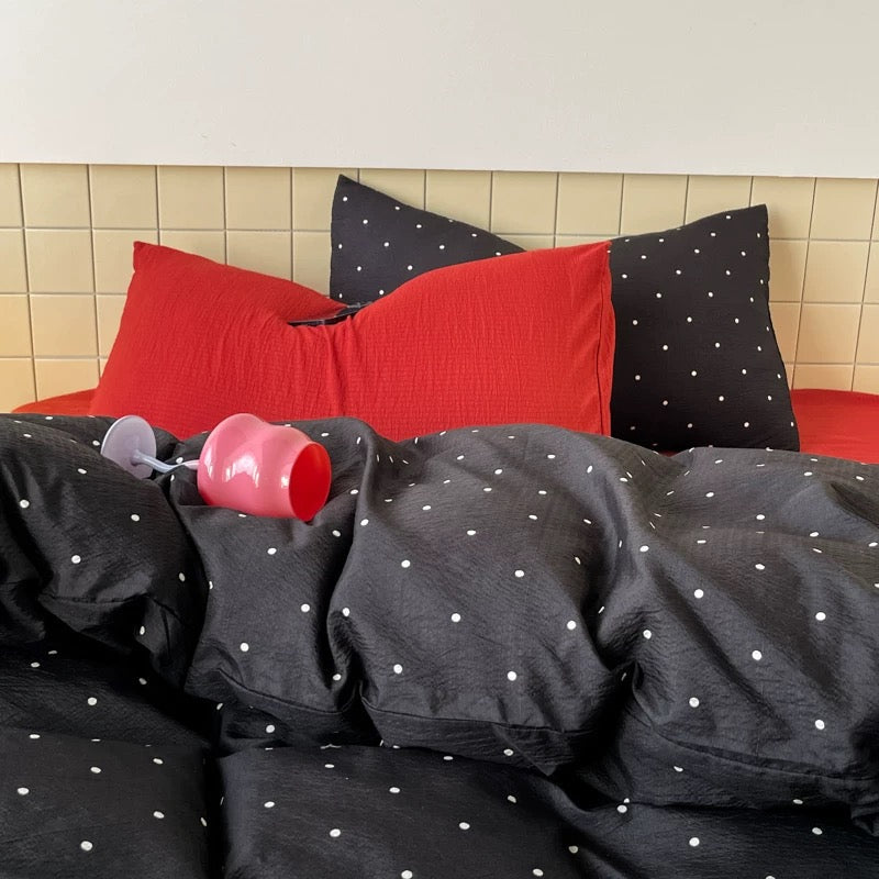 Minimalist Black Polka Dot Bedding Set