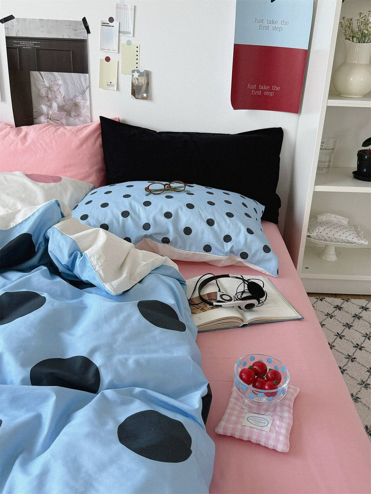 Blue and Pink Bedding Set