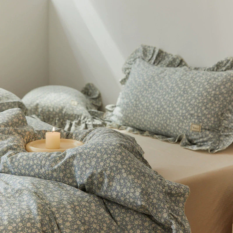 Ditsy Floral Bedding Set – Ruffled Cotton Muslin Sage Green