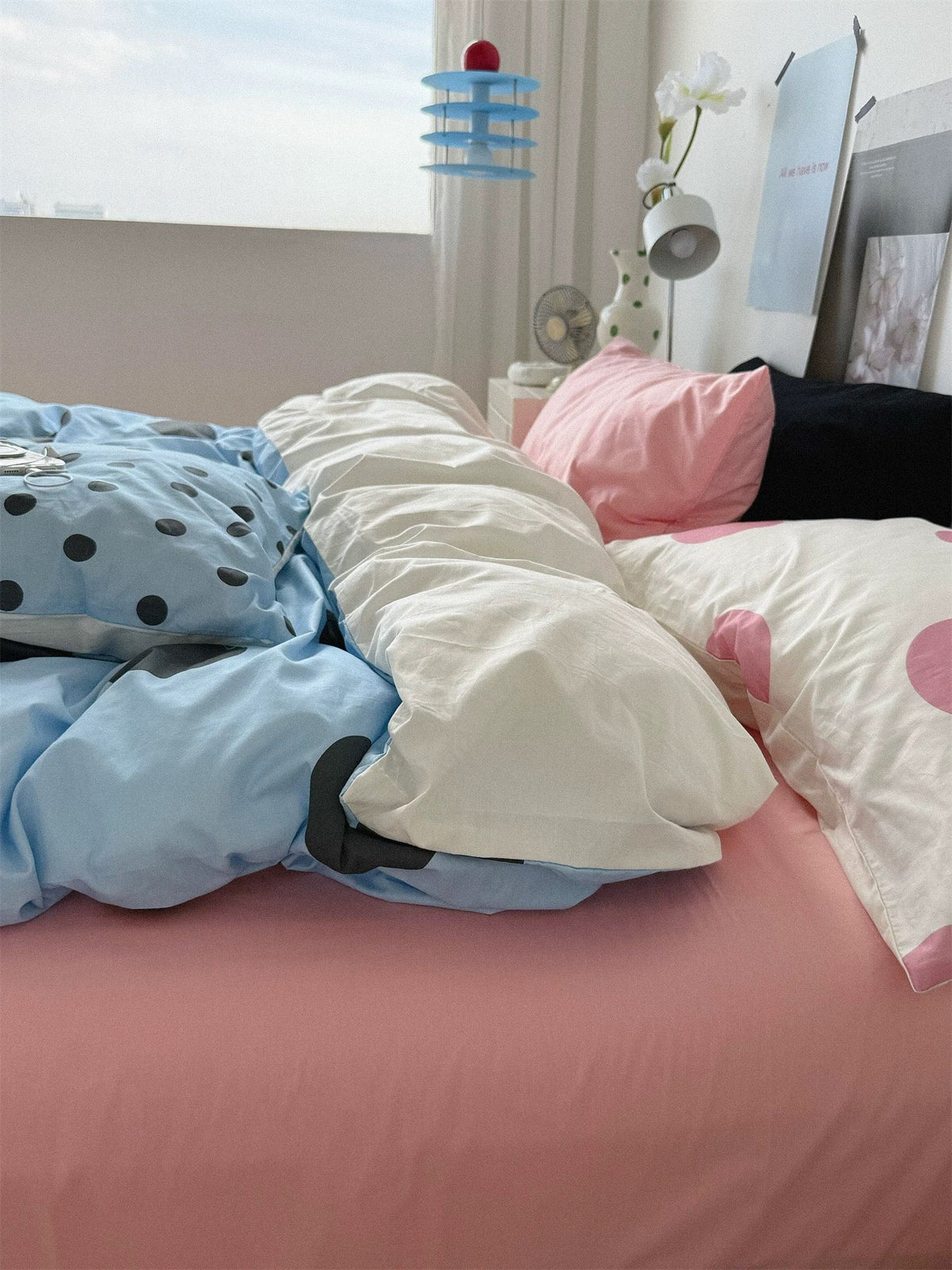 Blue and Pink Bedding Set
