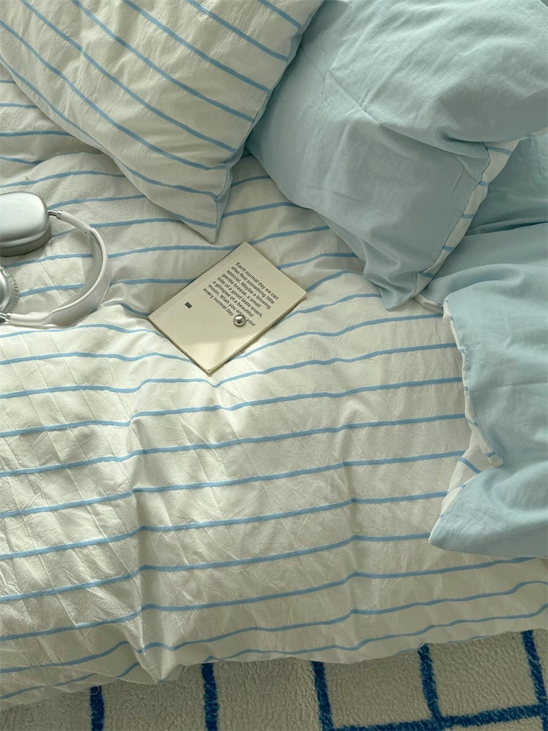 Clean Girl Aesthetic Blue Striped Bedding Set
