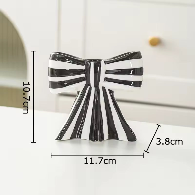 French Bow Candle Holder Black