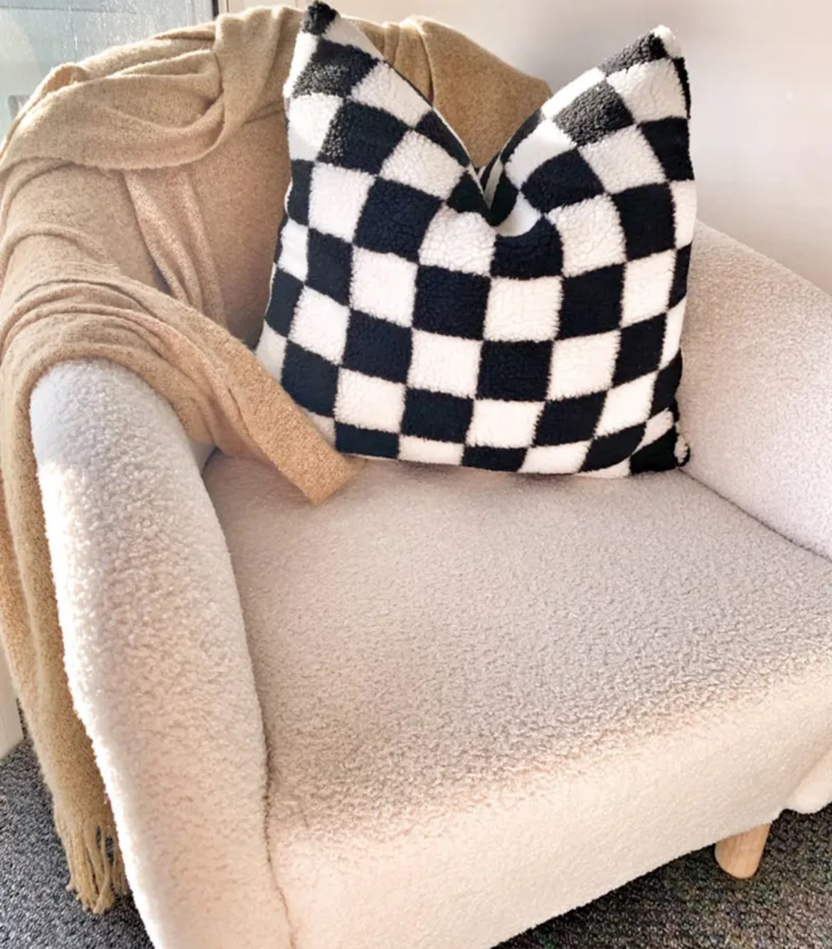 Lamb Fleece Checkerboard Pillow Black