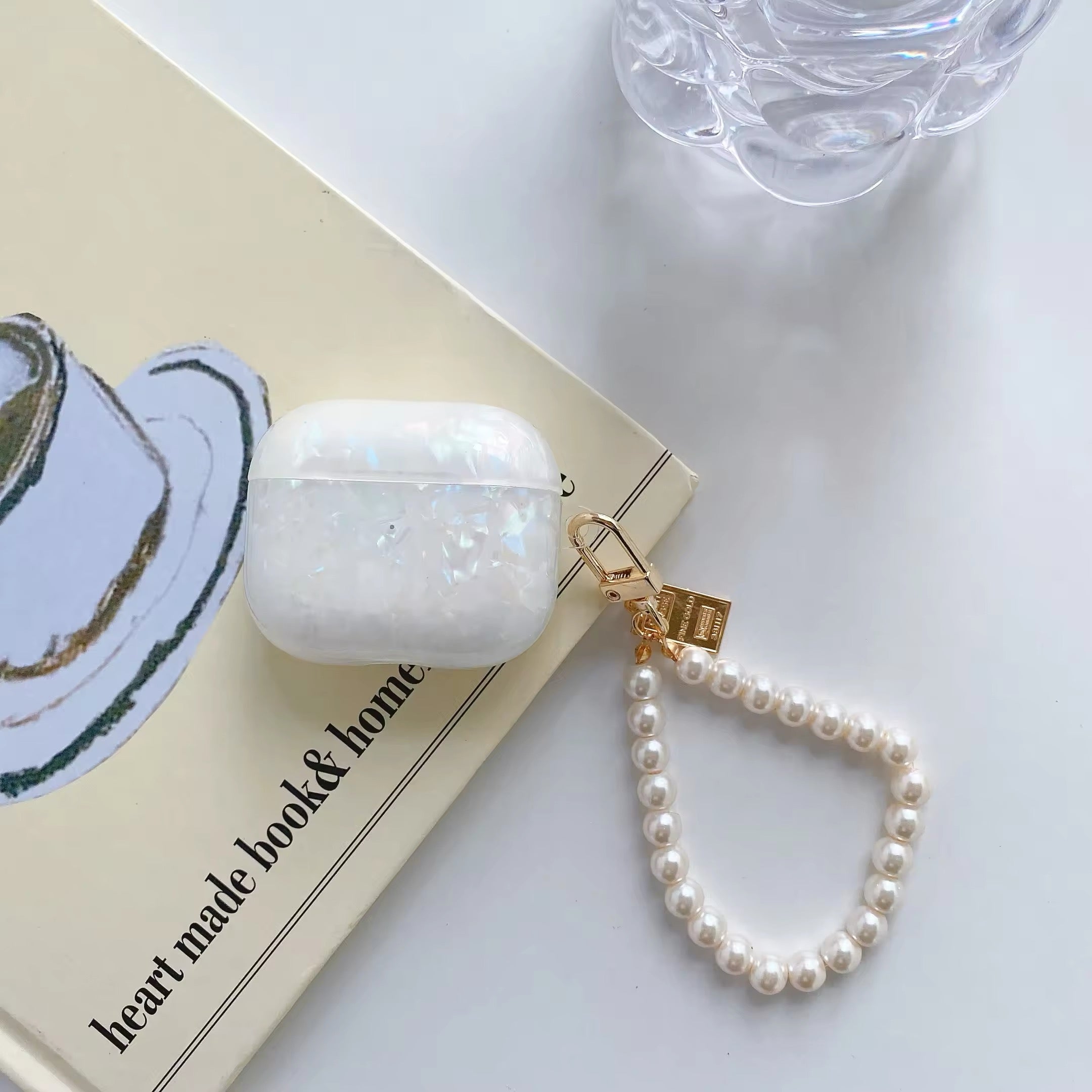 Shell Pastel AirPods Case White Pearl Chain
