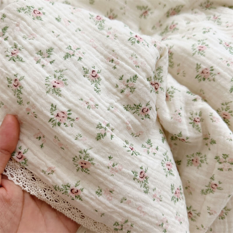 Rosebud Floral Baby Quilt – Cotton Muslin with Lace Trim