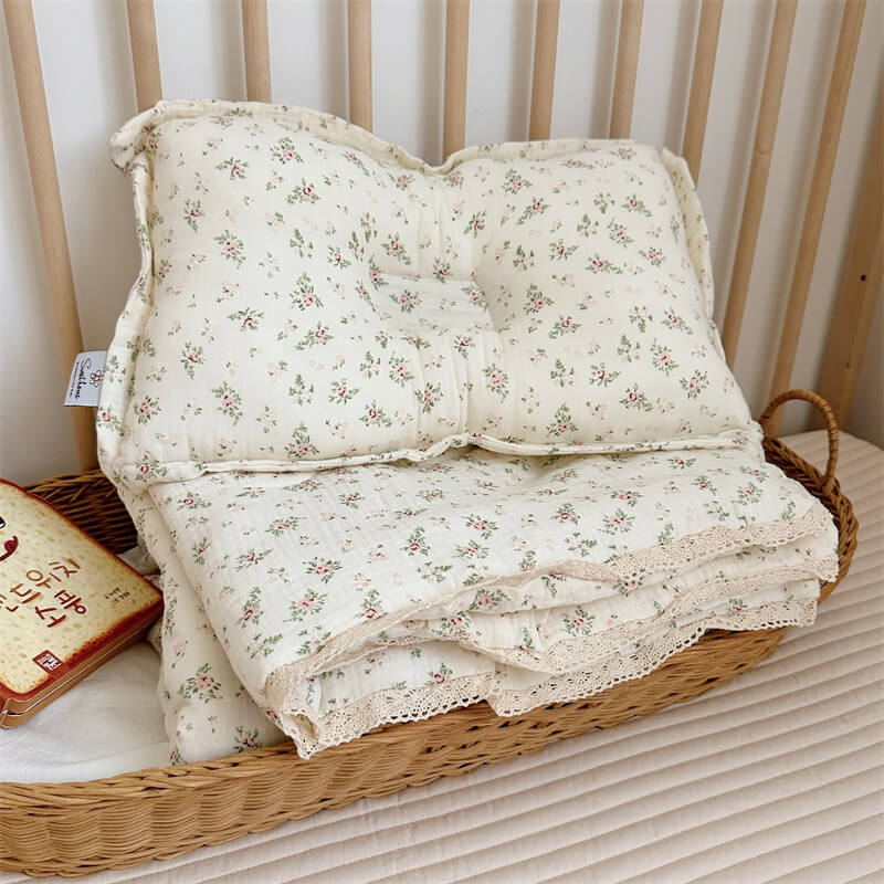 Rosebud Floral Baby Quilt – Cotton Muslin with Lace Trim