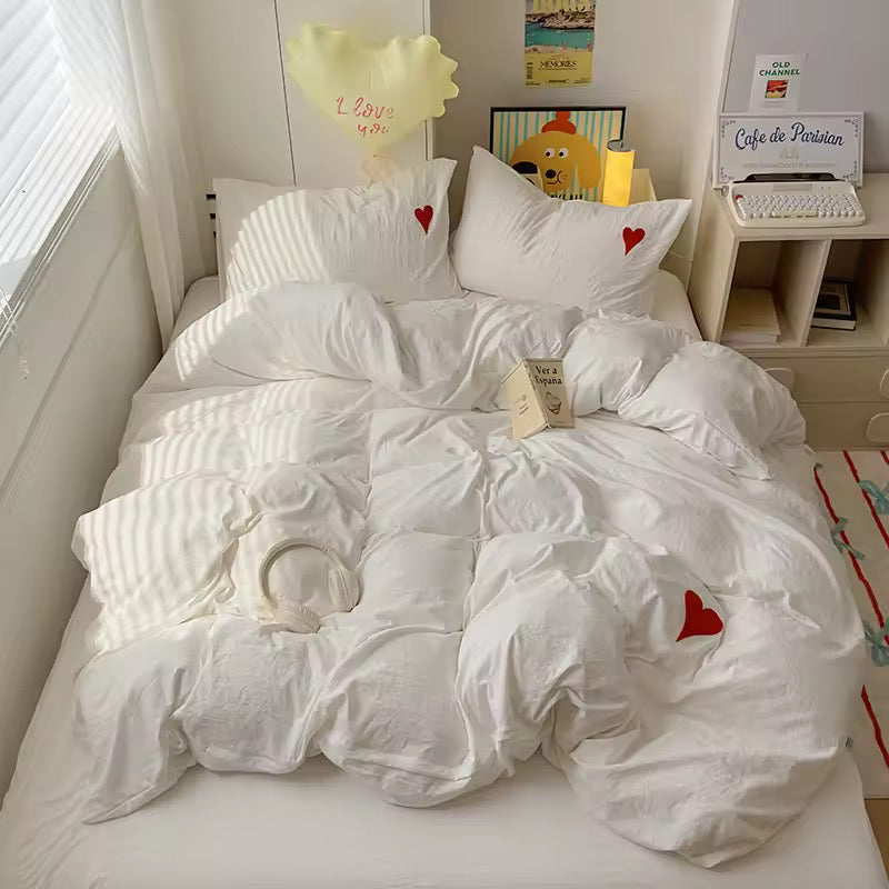 White Heart Coquette Bedding Set