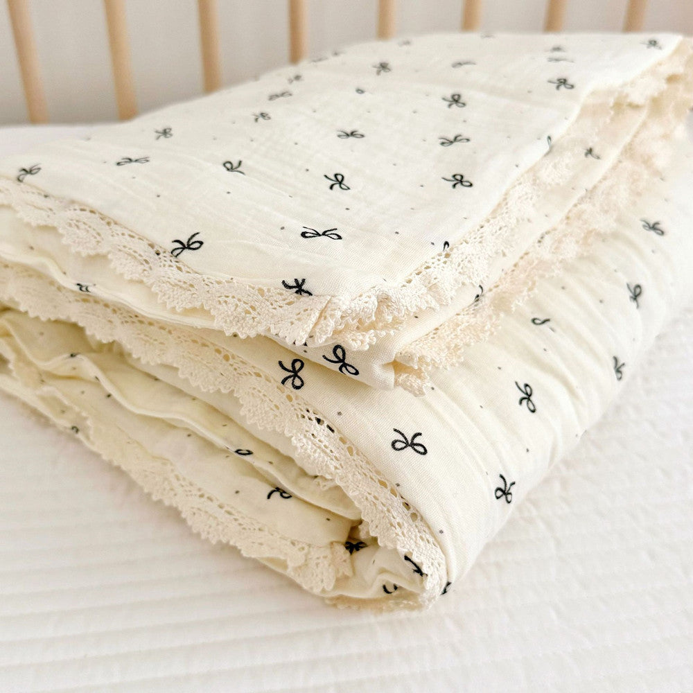 Bow Print Toddler Comforter – Cotton Muslin with Lace Trim