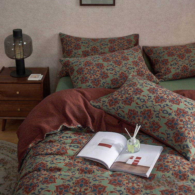 Rouge Vintage  4-Piece Bedding Set