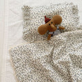 Vintage Ditsy Floral Baby Quilt – Cotton Muslin