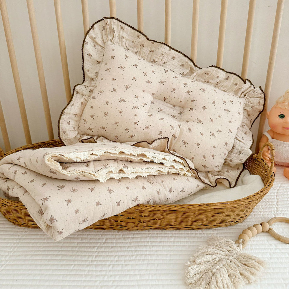 Daisy Print Toddler Comforter – Cotton Muslin with Lace Trim