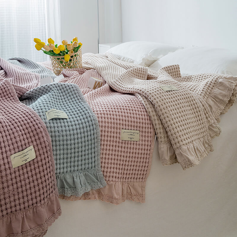 Cotton Waffle Blanket with Ruffle Edge – Soft & Breathable Throw