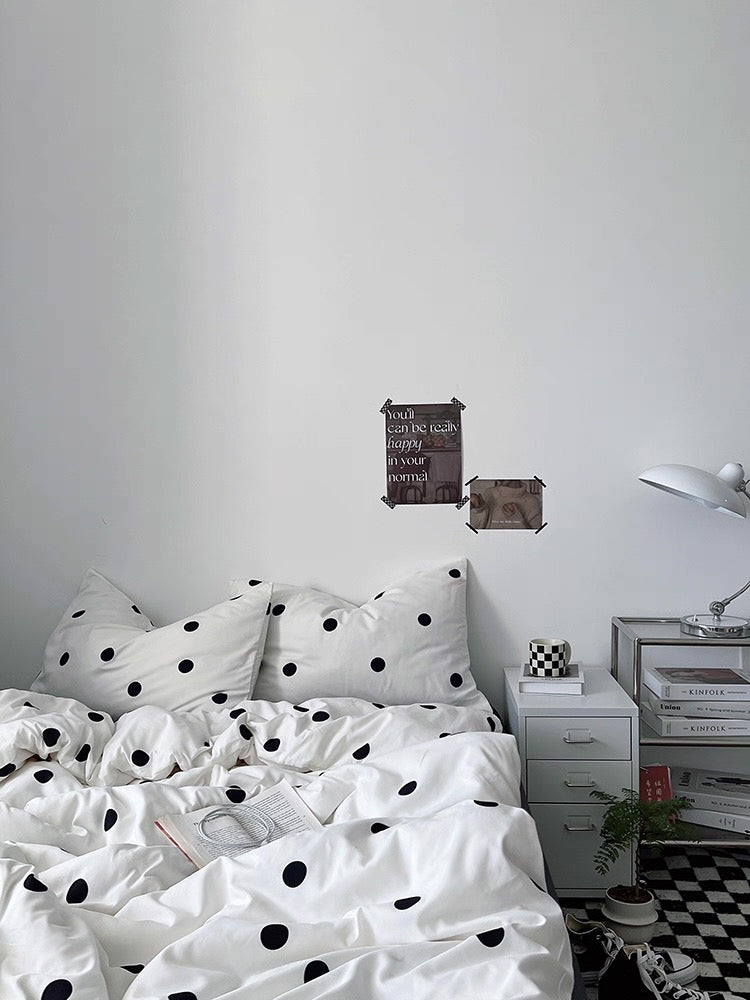White & Black Polka Dot Bedding Set