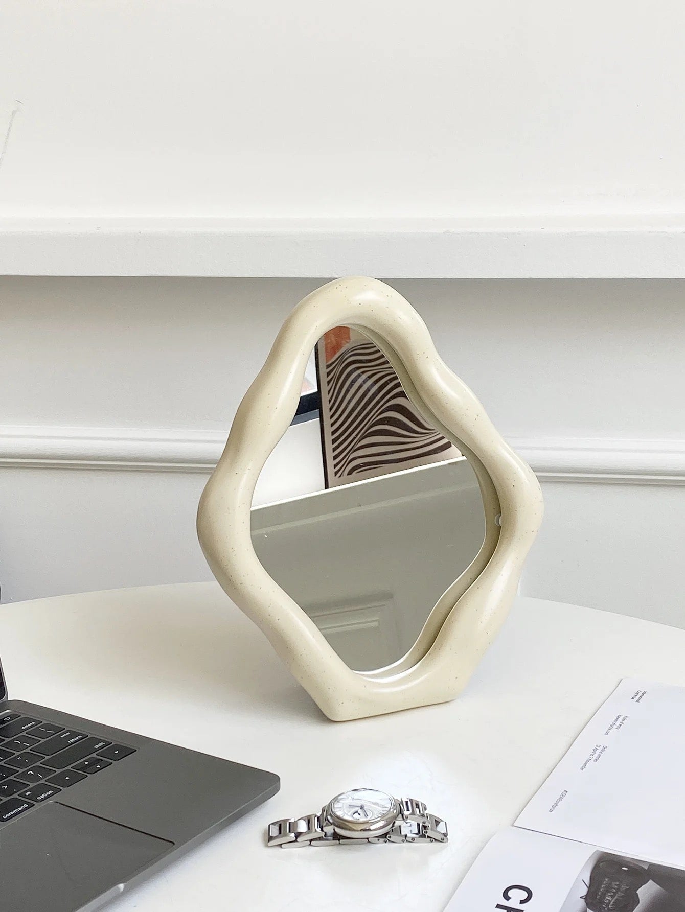 Super Dope Metallic Mirror Beige