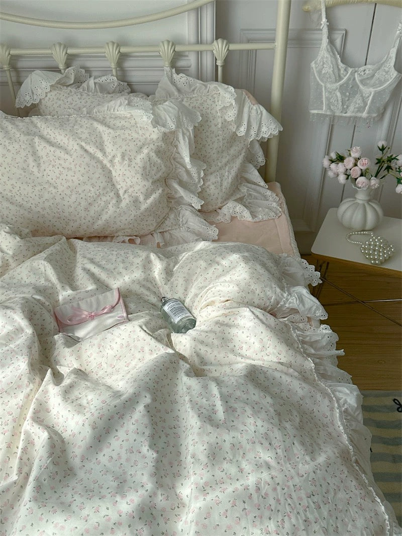 Coquette Ditsy Floral Duvet Cover Set