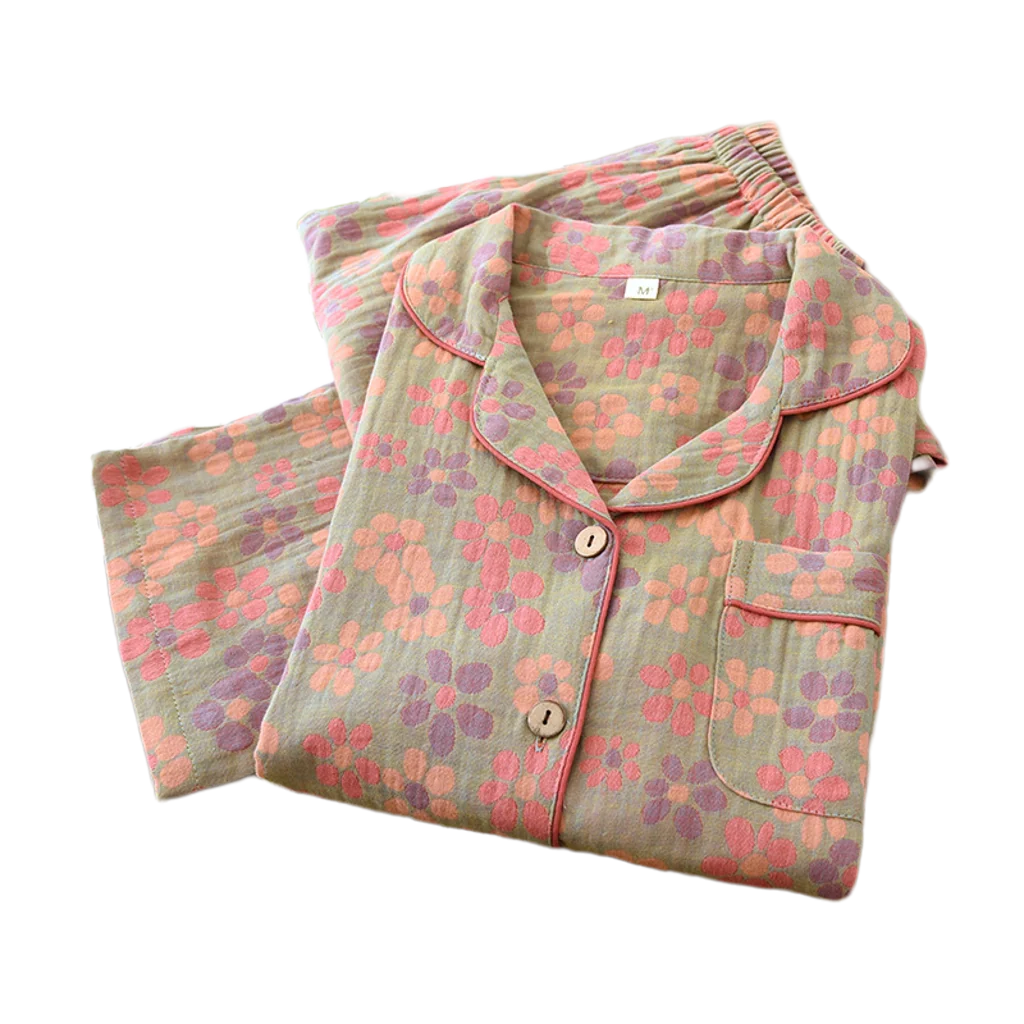 Women's Cotton Pajama Set with Daisy Pattern