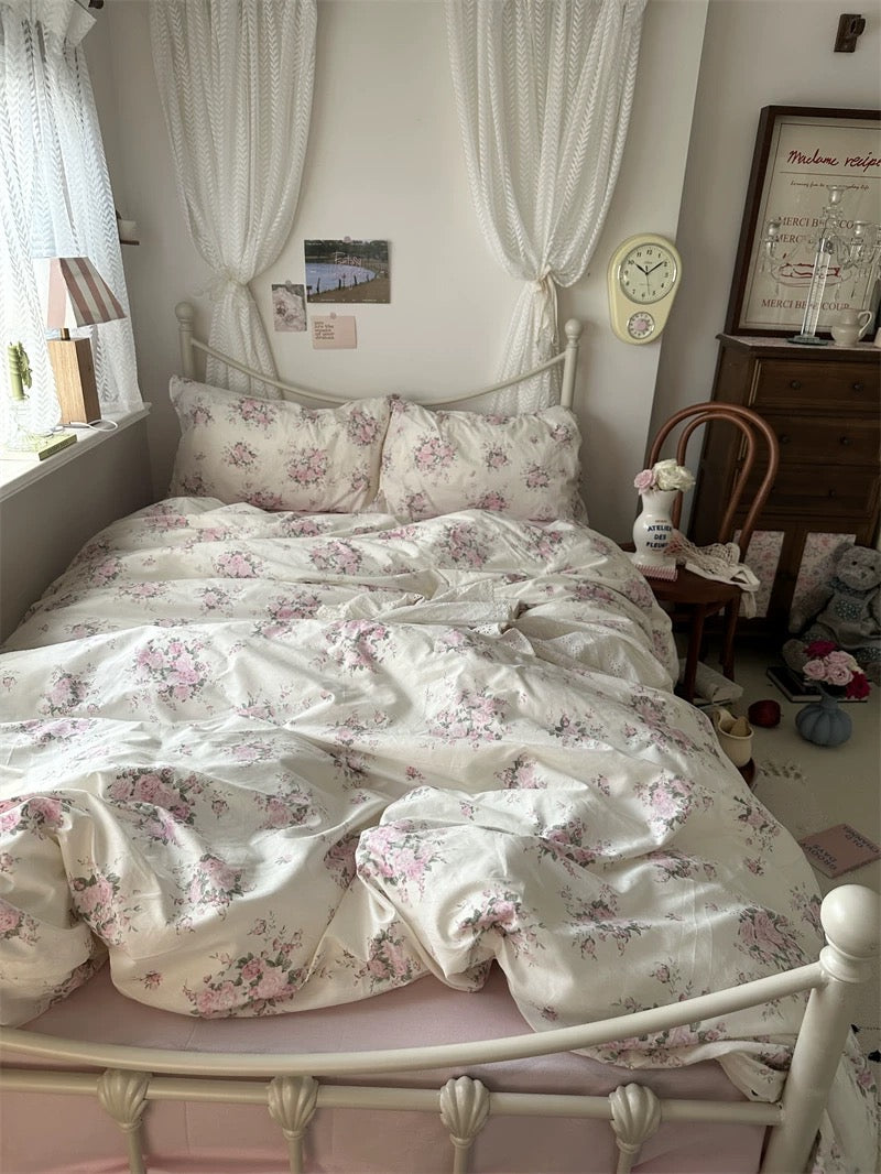Feminine Aesthetic Floral Duvet Cover Set