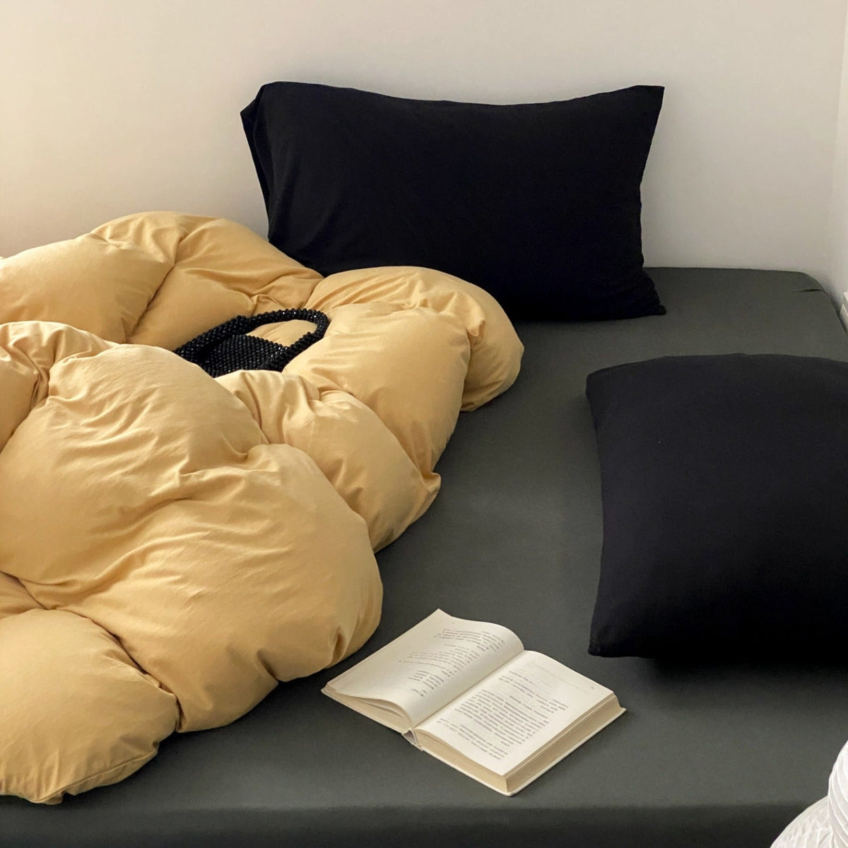 Everyday Contrast Cotton Jersey Bedding Set