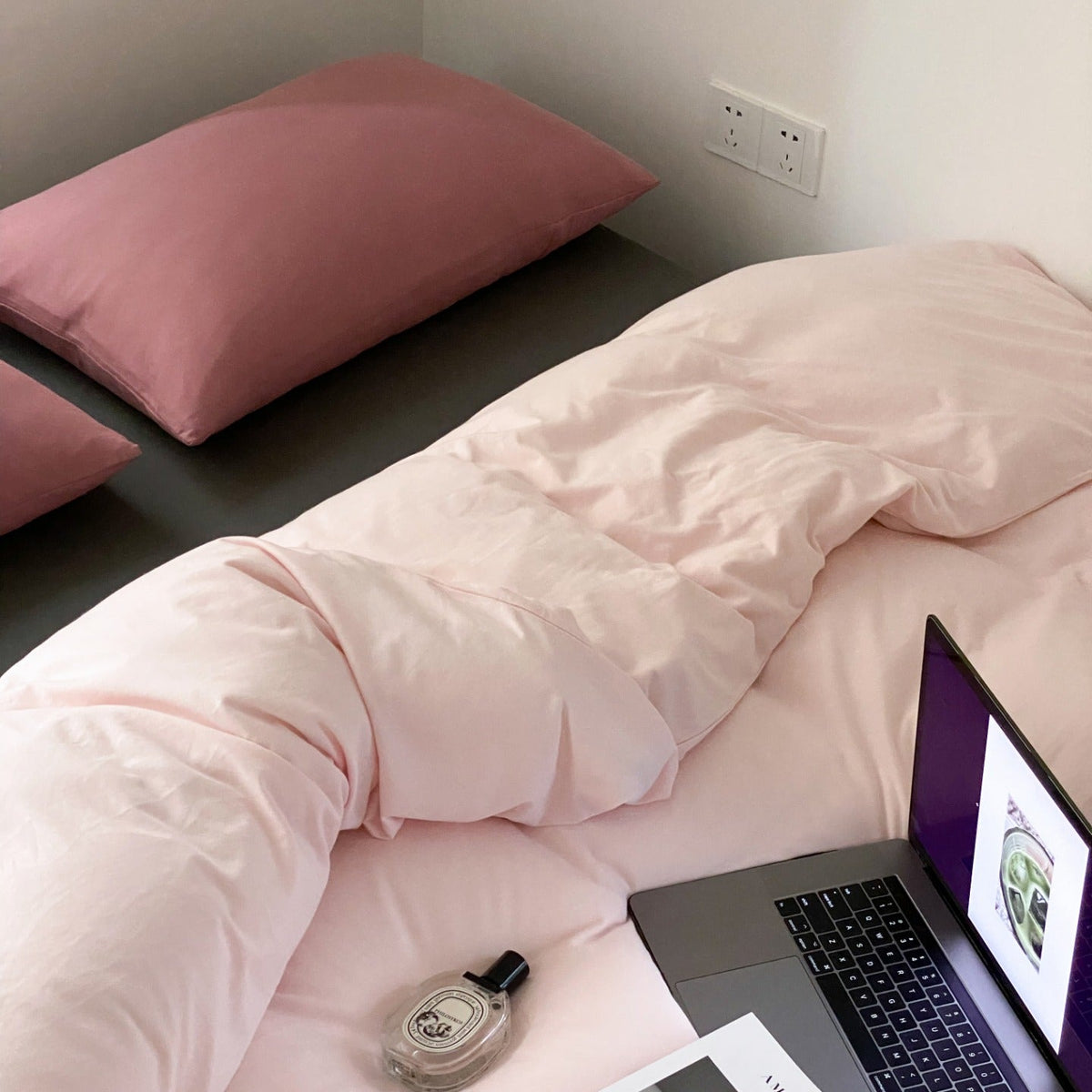 Everyday Contrast Cotton Jersey Bedding Set