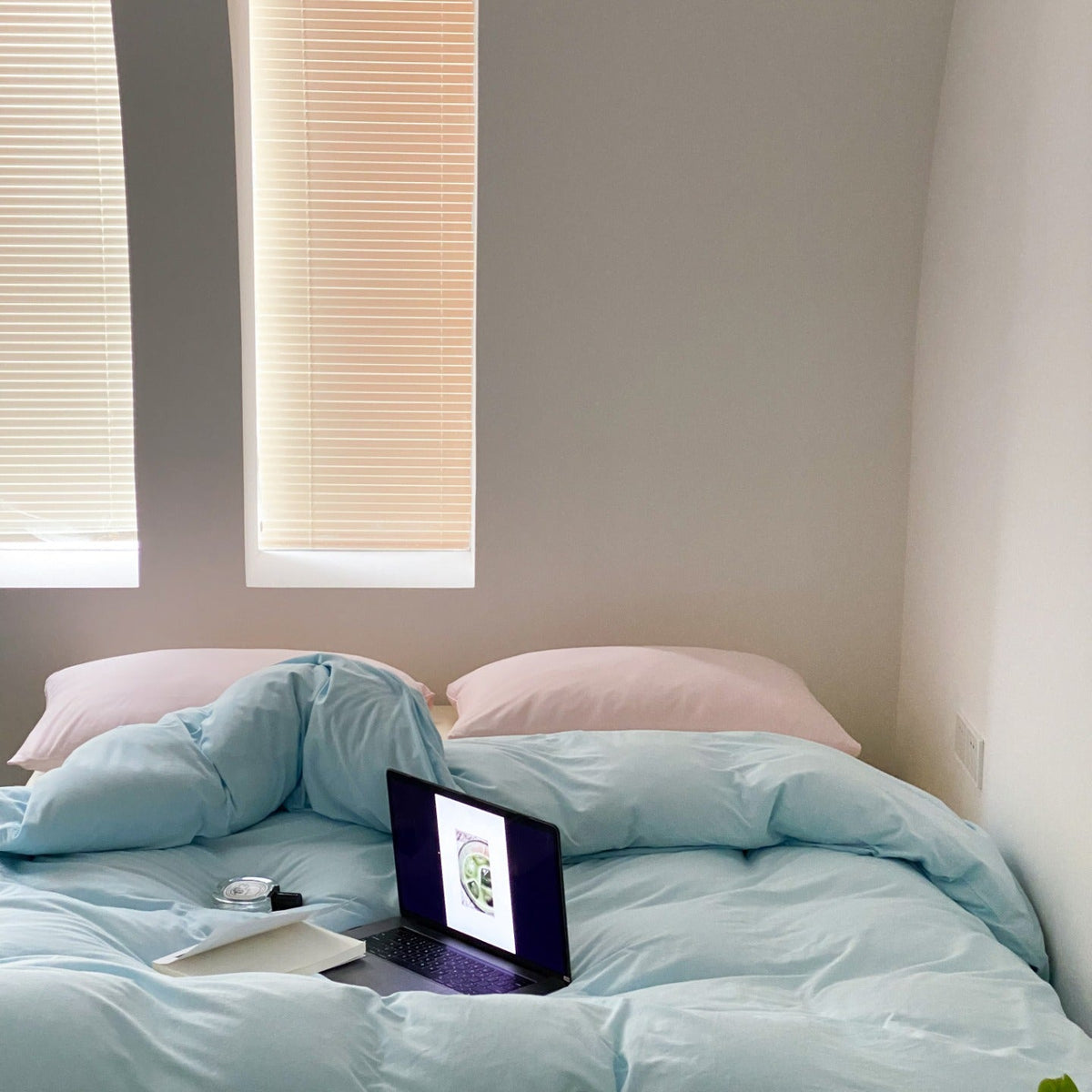 Everyday Contrast Cotton Jersey Bedding Set