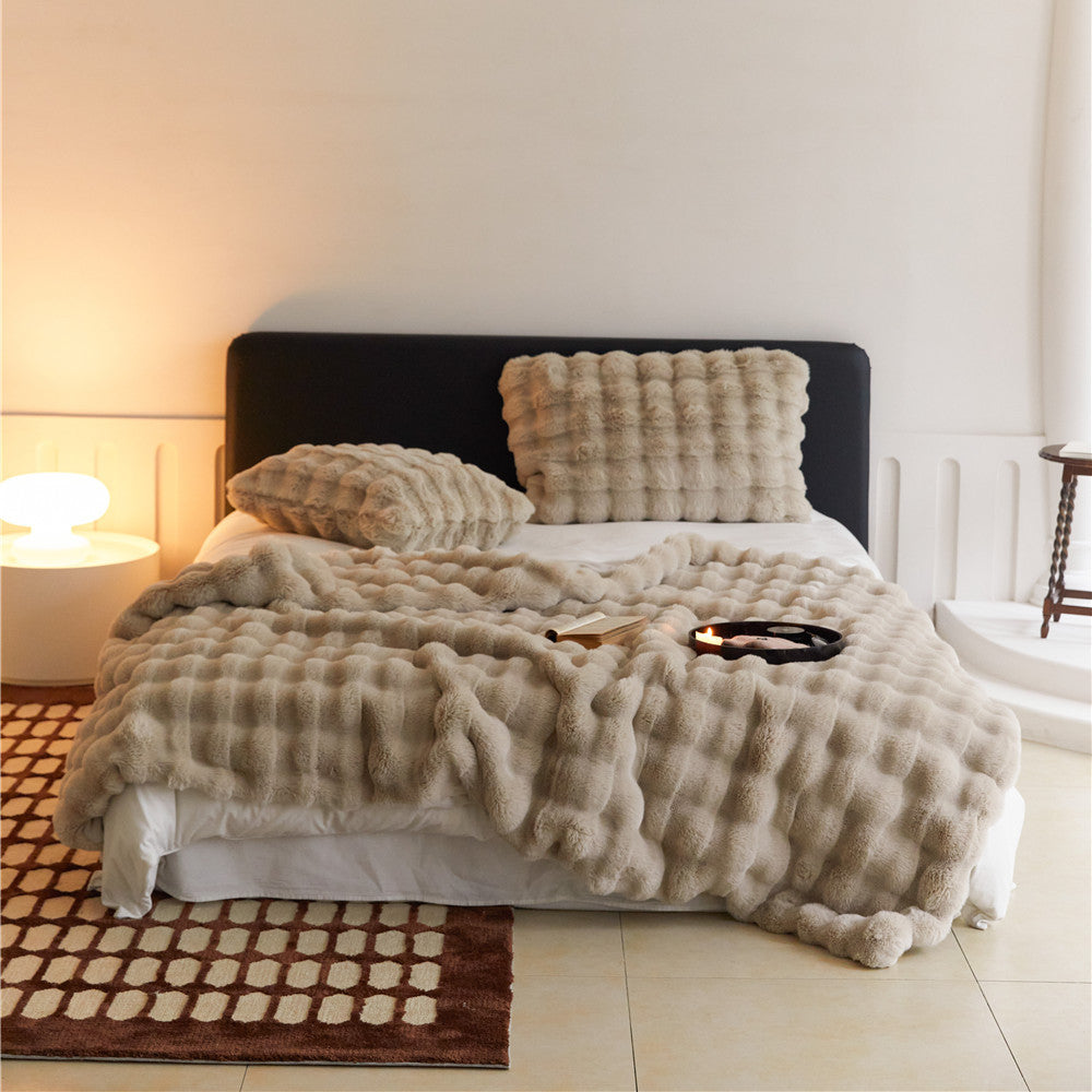 Luxury Faux Rabbit Fur Throw Blanket – Fluffy & Reversible Khaki