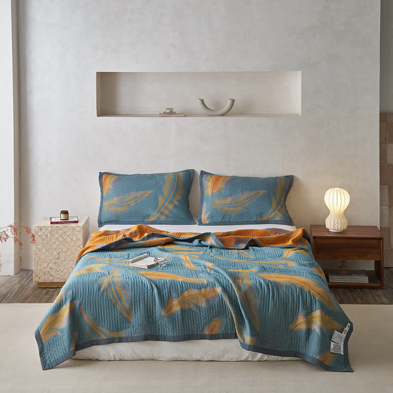 Aira Feather Cotton Quilt Set
