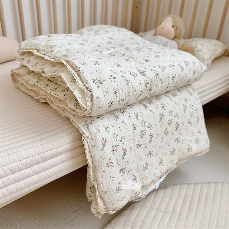 Rosebud Floral Baby Quilt – Cotton Muslin with Lace Trim