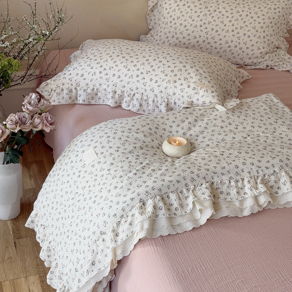 Ditsy Floral Kids Comforter – Ruffled & Lightweight