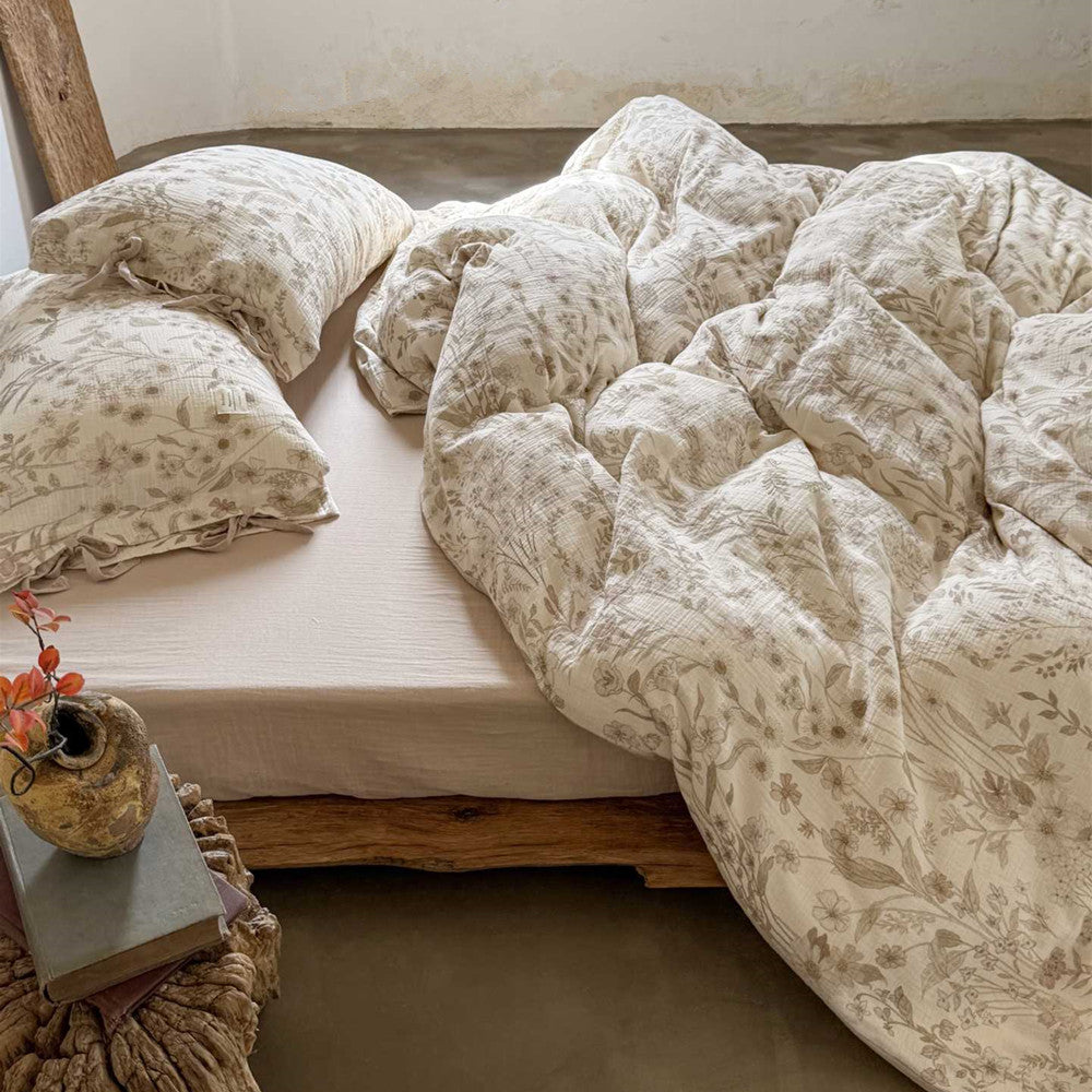 Floral Cotton Bedding Set – Reversible with Solid Back