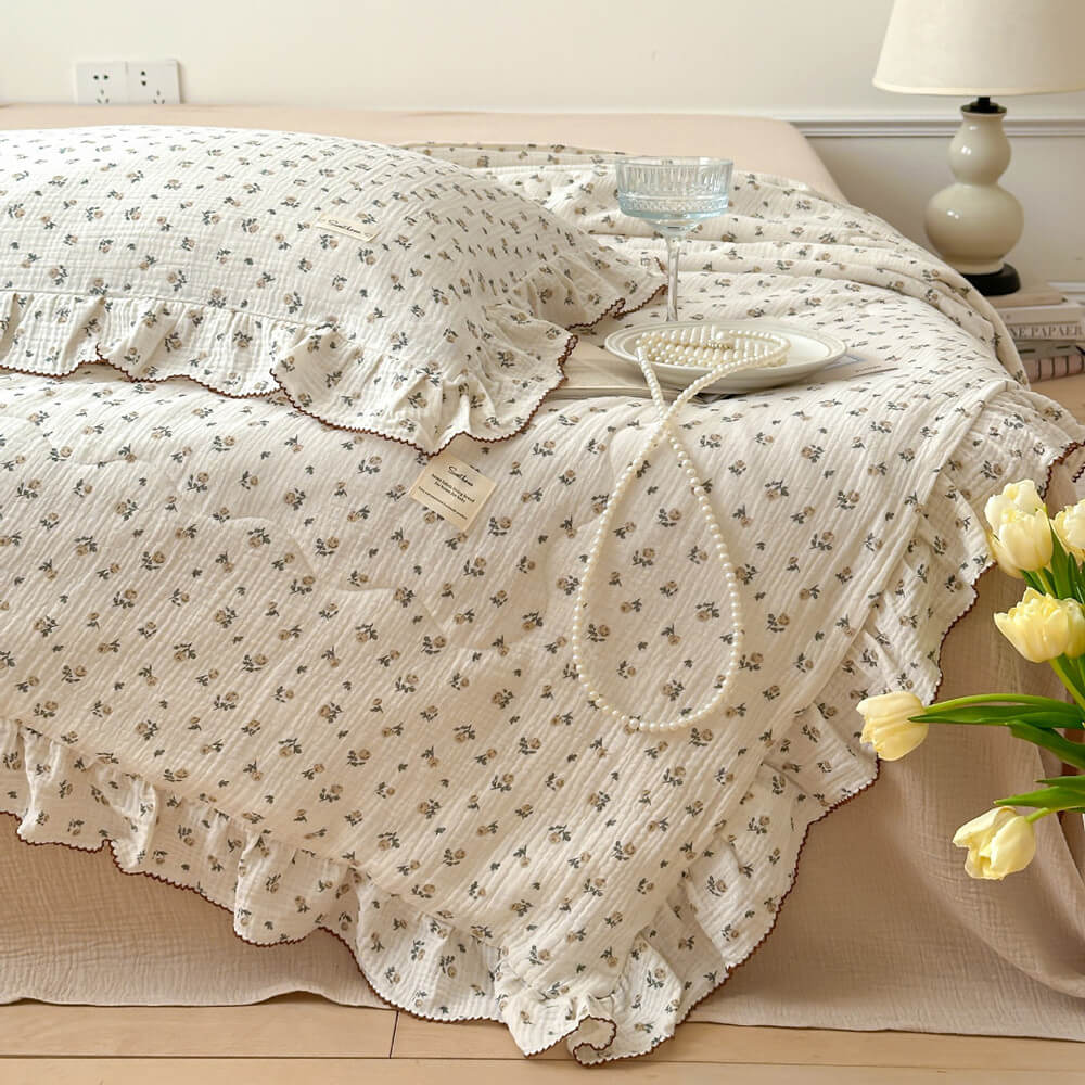Vintage Rose Muslin Quilt – Ruffle Edge Cotton Bedding