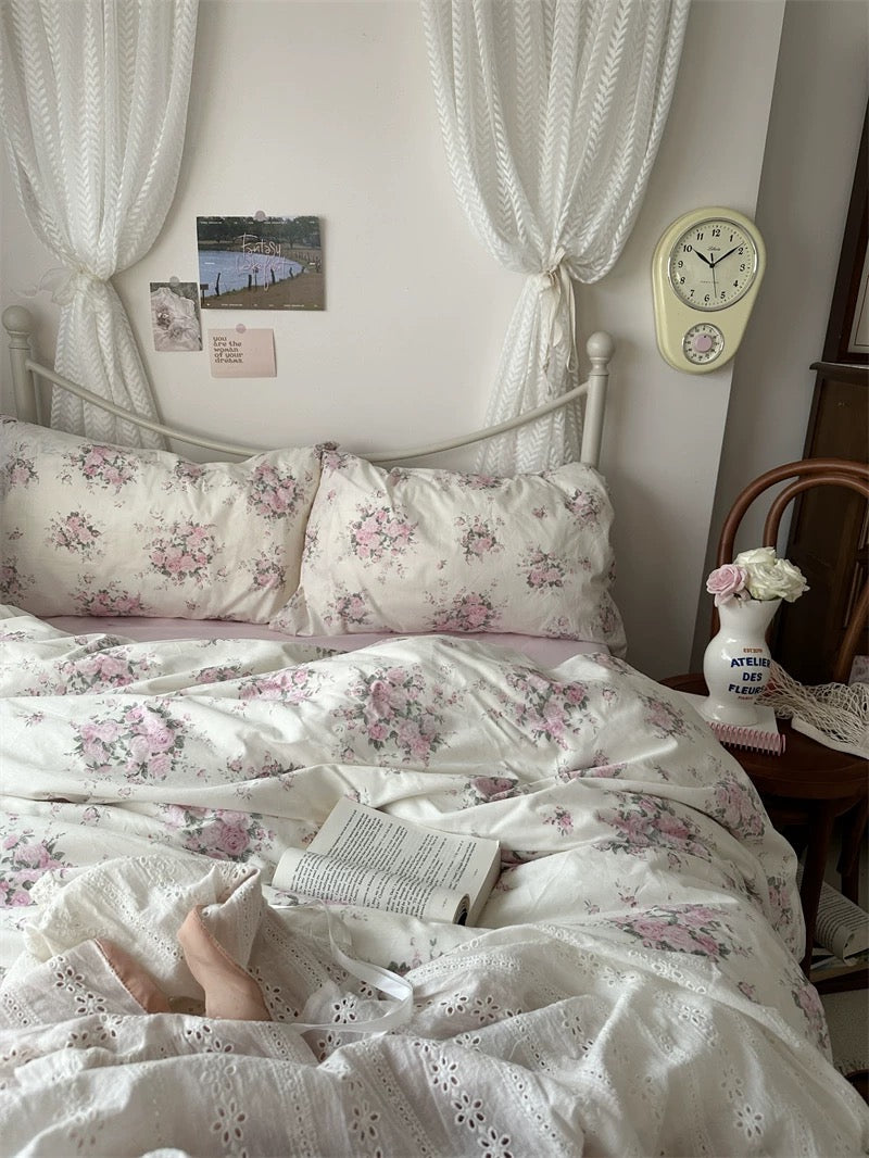 Feminine Aesthetic Floral Duvet Cover Set