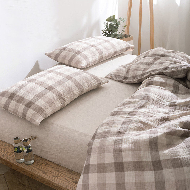 Plaid Cotton Gauze Bedding Set – Soft & Airy Comfort